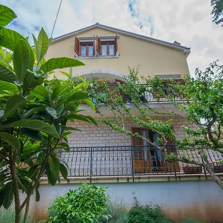 Apartment Giulio *