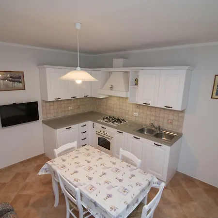 Giulio Apartment